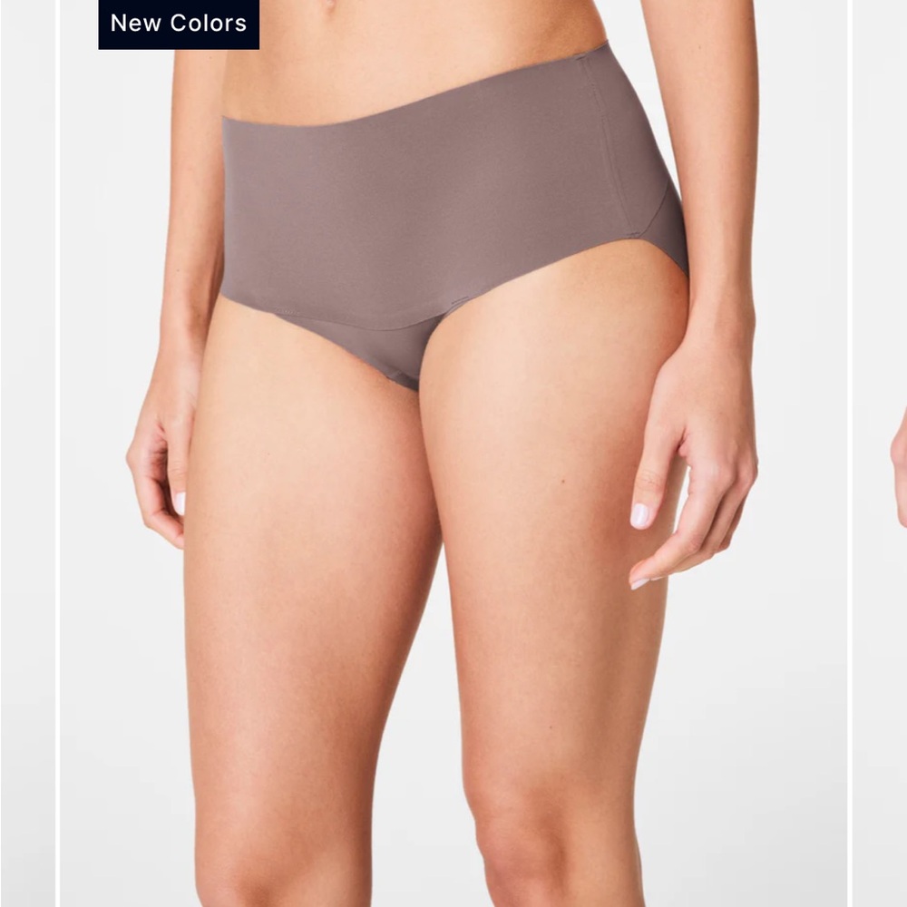NWT SPANX super smooth undie-tectable brief, Large, smoke